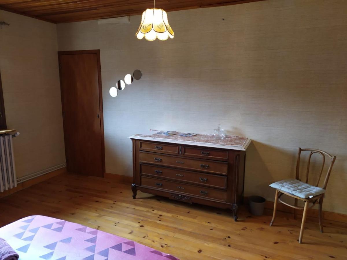 Chardon Bleu Appartement Chambre Cuisine Coin A Manger Sanitaires Salle D'Eau バルスロネット エクステリア 写真